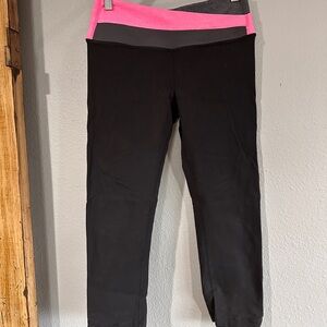 Lululemon Black and Pink capri Leggings